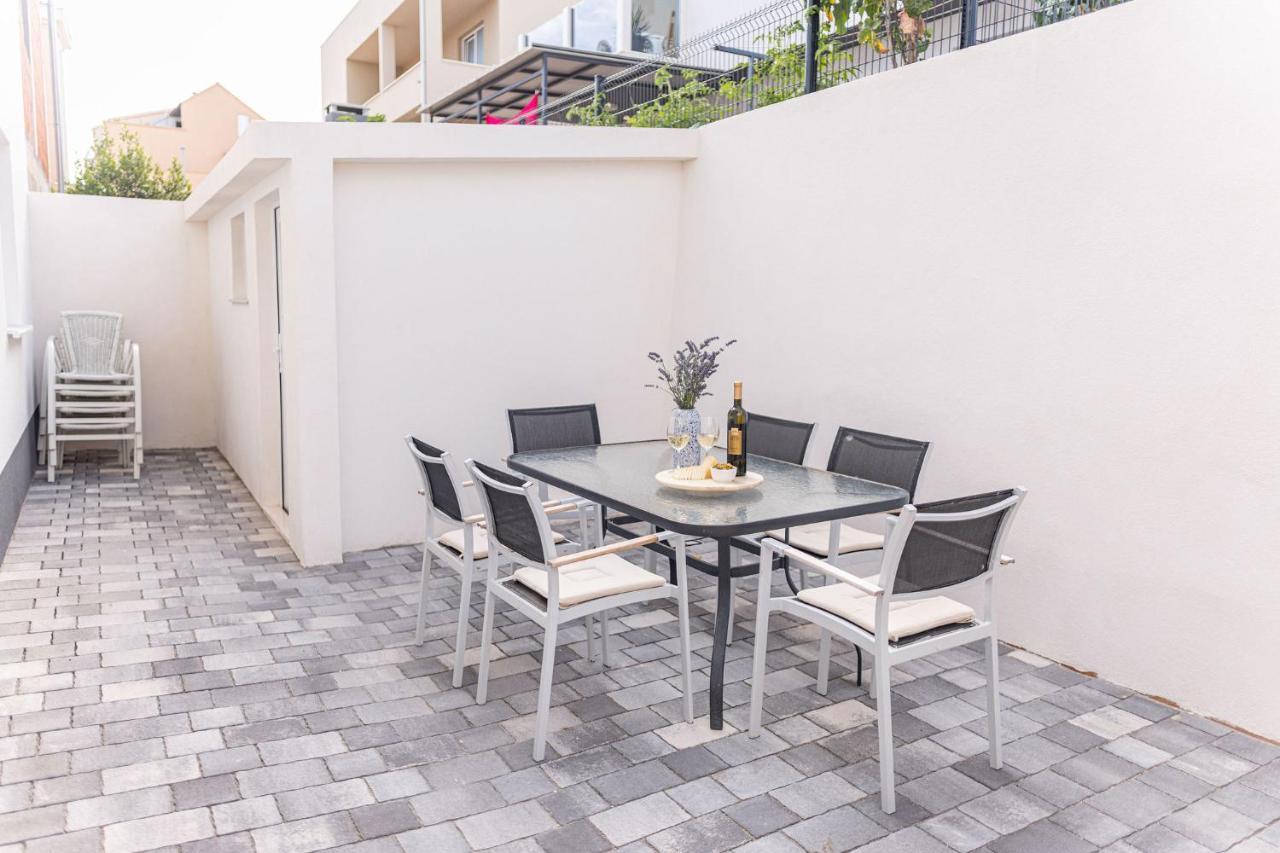 Apartments Veronika Trogir Buitenkant foto