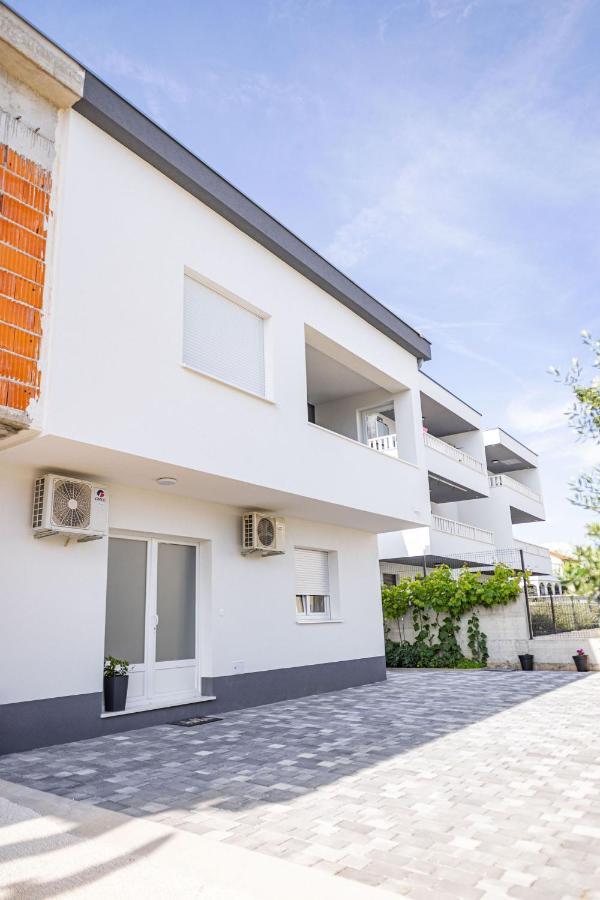 Apartments Veronika Trogir Buitenkant foto