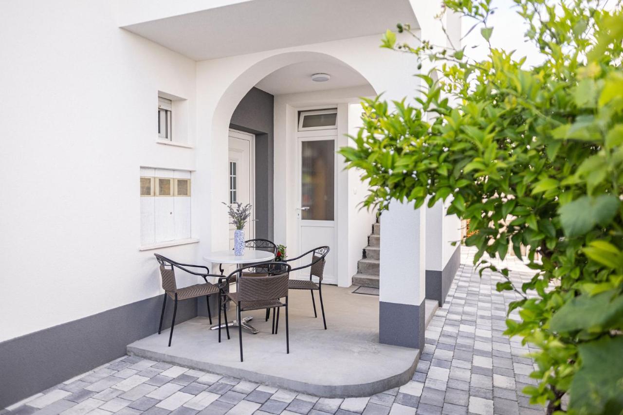 Apartments Veronika Trogir Buitenkant foto