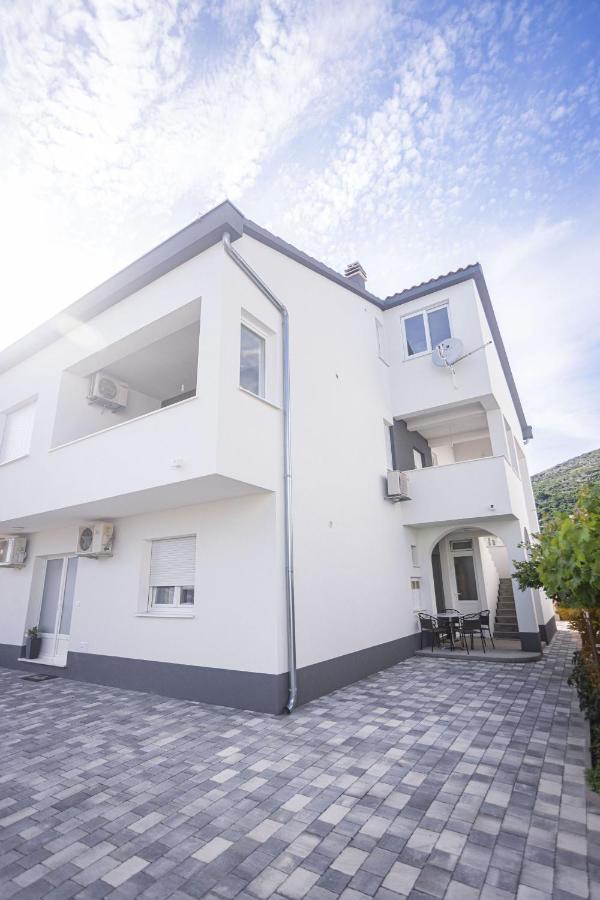Apartments Veronika Trogir Buitenkant foto